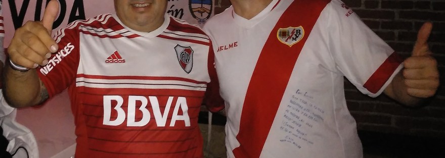 camiseta rayo
